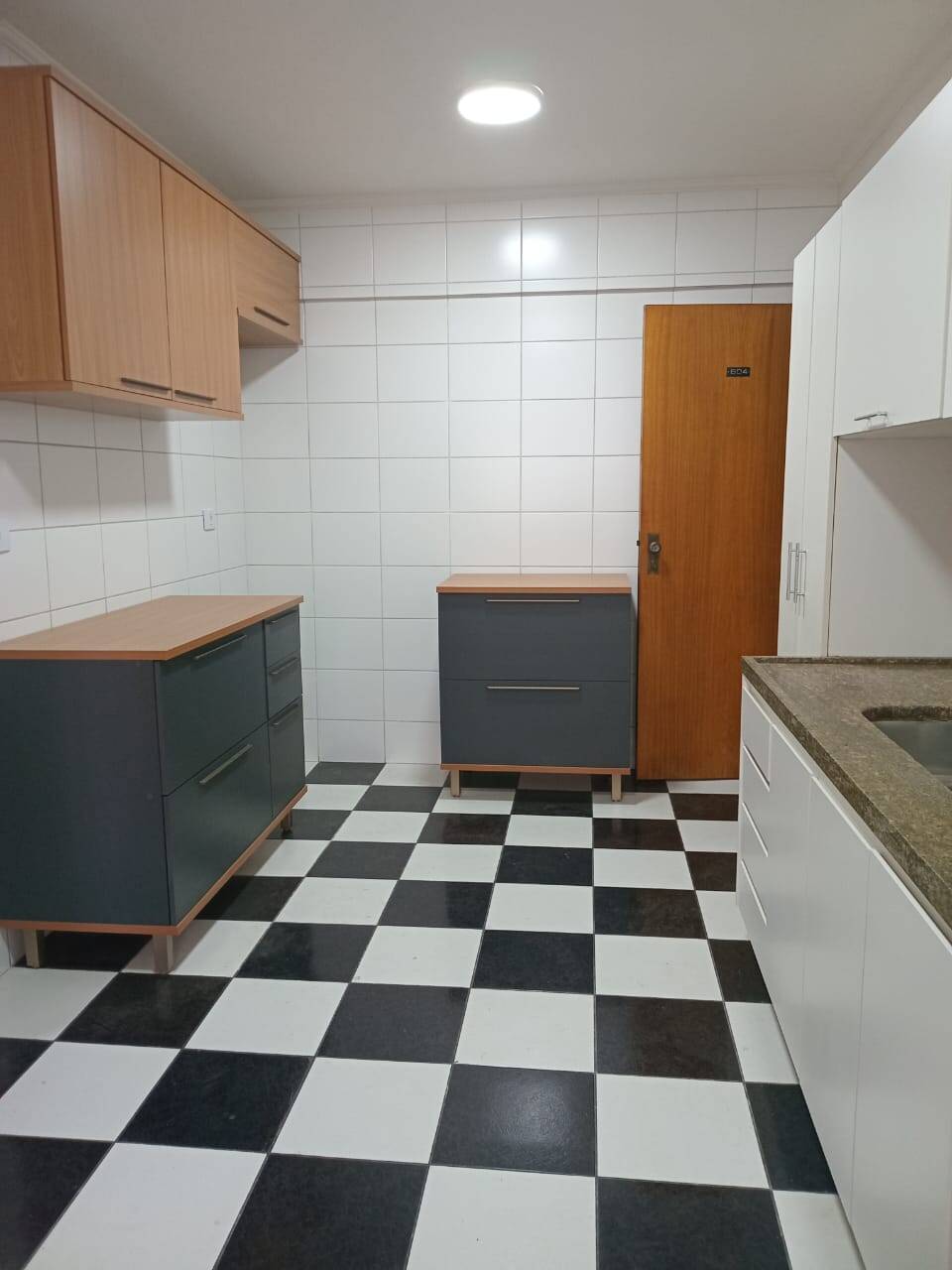 #121 - Apartamento para Locação em Barueri - SP