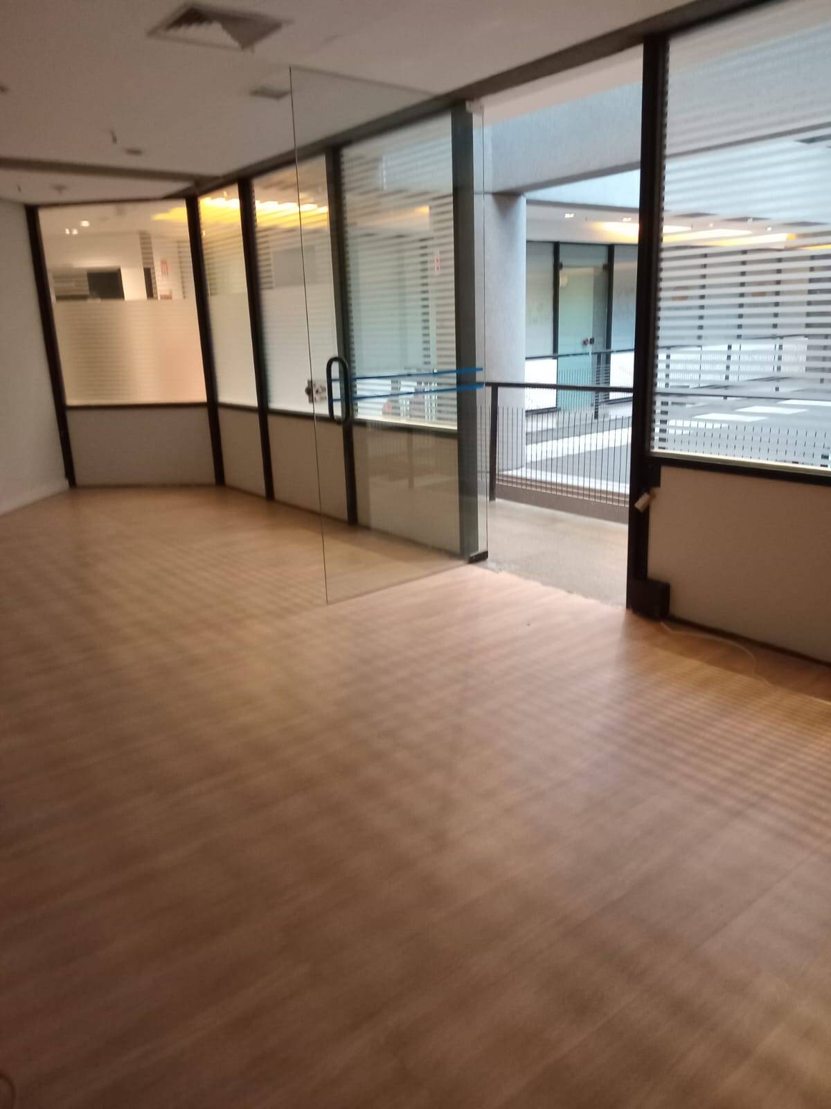 #122 - Sala para Locação em Barueri - SP