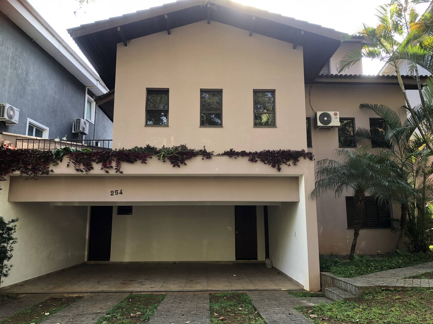 #135 - Casa em condomínio para Venda em Santana de Parnaíba - SP