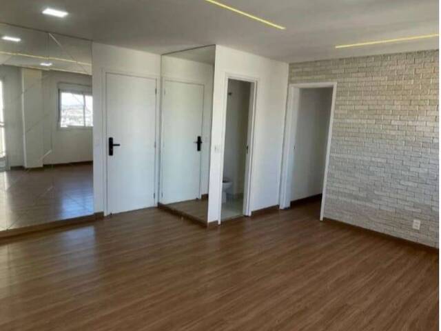 #149 - Apartamento para Venda em Barueri - SP
